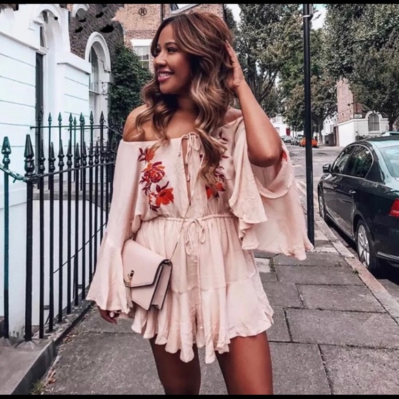 Pink floral romper, size Small - Picture 2 of 4